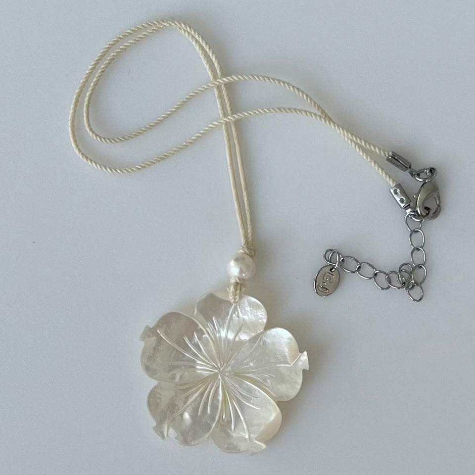 Luster Necklace
