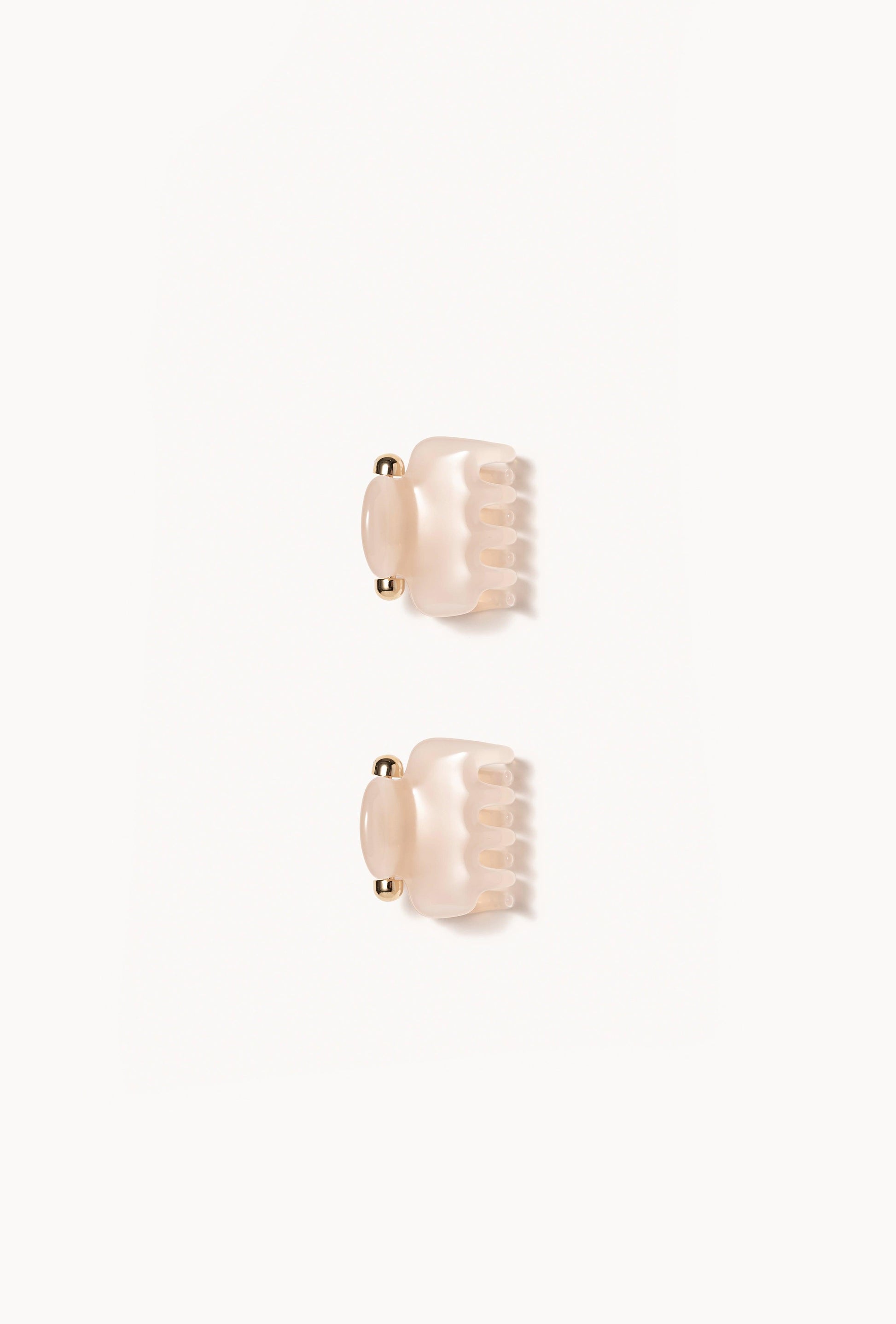 No. 2 Claw Clip in pink champagne bio-acetate go-to essentials undo hair claw big sale designer tortoise shell hair claw clip mid-size accessory versatile for styling half-ups or full twists effortlessly.