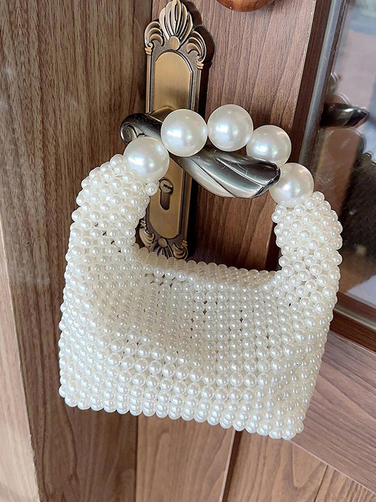 Chloe STATEMENTS OF HANDMADE PEARL BEADED HANDBAG WHITE