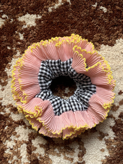 Sweet Dreams Scrunchie in Black pink Plaid oversized Soft and stylish cotton linen lace scrunchie feature a linen decorated design for added charm. A must-have statement accessory to complete your daytime look.