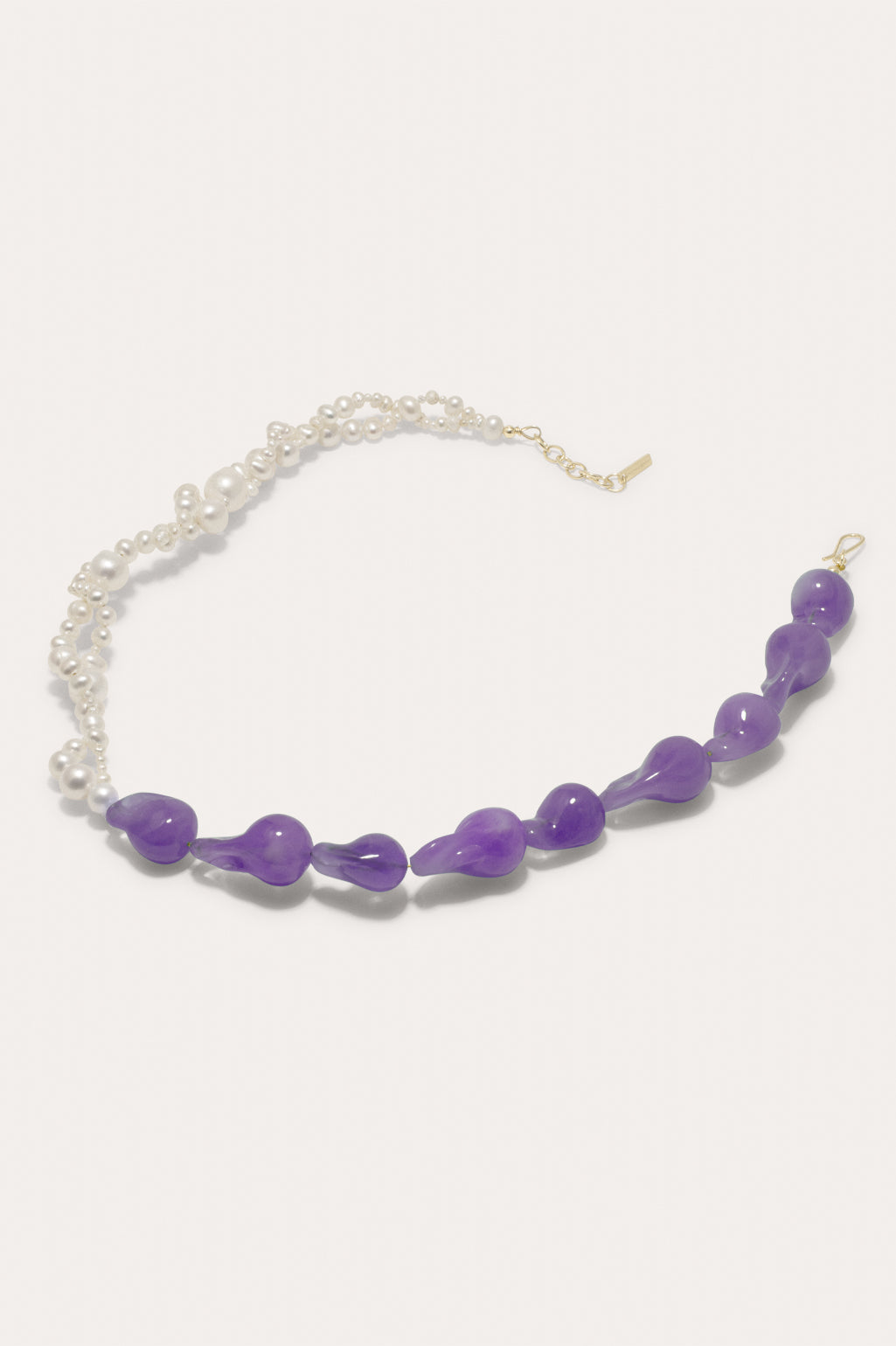 DEVOTION:PEARL AND LILAC BIO RESIN GOLD PLATED NECKLACE