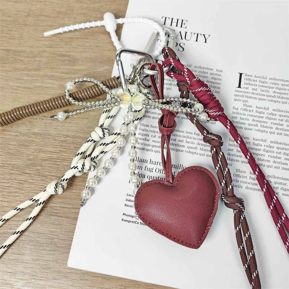 red heart string Premium bead pearl bow  bag charm, handcrafted in a unique character design, fashionable pink ornament for bags and gifts